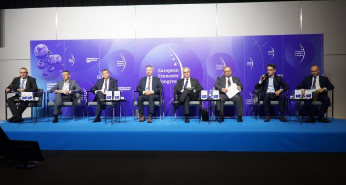 Debata o Nowej Polityce Przemysłowej. Prezes Grupy Azoty ZAK S.A. gościem podczas Europejskiego Kongresu Gospodarczego