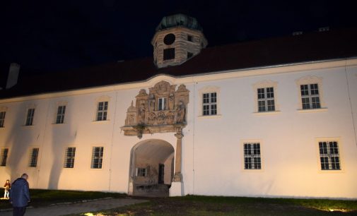 Potomek Oppersdorffów chce odebrać zamek gminie Głogówek